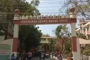 கிரீஸ் நாட்டில் வணிக வளாகம் அருகே குண்டு வெடிப்பு சம்பவம்!