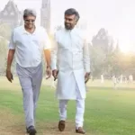இலங்கை அரசியல்வாதிகள் பின்னால் சுற்றி திரியும் அரச புலனாய்வு அதிகாரிகள்