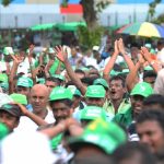 வெடி குண்டு மிரட்டல் – டெல்லியில் 100க்கும் மேற்பட்ட பாடசாலைகள் திடீரென மூடல்