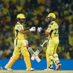 ஆண் நண்பன் கொடுத்த பரிசை போட்டுக் காட்டிய சமந்தா