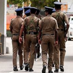 பிரித்தானியாவில் A61 சாலையில் விபத்துக்குள்ளான விமானம் : போக்குவரத்து பாதிப்பு!
