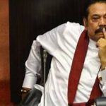 அமெரிக்க தூதரகத்தை தாக்கிய காங்கோ போராட்டகாரர்கள் : பற்றி எரியும் கூரைகள்!