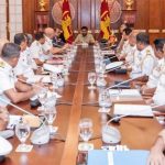 இங்கிலாந்தில் திருடப்பட்ட 6 மில்லியன் பெறுமதியான தங்க கழிப்பறை: விசாரணைக்கு முன்னிலையான மூவர்