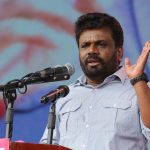 அமெரிக்காவின் மினசோட்டா குடியிருப்பு பகுதியில் விழுந்து விபத்துக்குள்ளான விமானம்