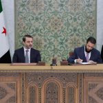 போதைப்பொருள் போரின் பெயரால் படுகொலை: ஐ.சி.சி காவலில் பிலிப்பைன்ஸ் முன்னாள் ஜனாதிபதி