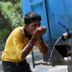பிரான்ஸில் இரவோடு இரவாக தாக்கப்பட்ட சிறைச்சாலைகள் – அதிகாரிகளுக்கும் அச்சுறுத்தல்!