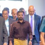 அமெரிக்கா – நச்சுக்கு எதிரான அபூர்வ மருந்தை உருவாக்க பாம்புகளை 200 முறை கடிக்க விட்டு சோதனை