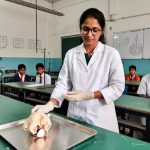 40 ஆண்டுகளுக்கு பிறகு குடும்பத்துடன் மீண்டும் இணைந்த இங்கிலாந்து நபர்