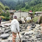 இலங்கை – மஸ்கெலியாவில் மண் மேட்டுக்குள் சிக்கிய அறுவர் பத்திரமாக மீட்பு