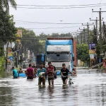 100 கோடியை வசூலித்தது மோகன்லாலின் ஹிருதயபூர்வம்