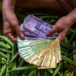 இலங்கையில் அதிகாலை இடம்பெற்ற கோர விபத்து – சாரதி பலி!