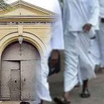 அமெரிக்காவில் துப்பாக்கிச்சூடு – 05 பேர் படுகாயம்!! தாக்குதல்தாரிகள் தப்பியோட்டம்!!