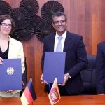 அமெரிக்காவின் பிடியில் ரஷ்ய எண்ணெய் கப்பல் – அதிகரிக்கும் பதற்றம்!