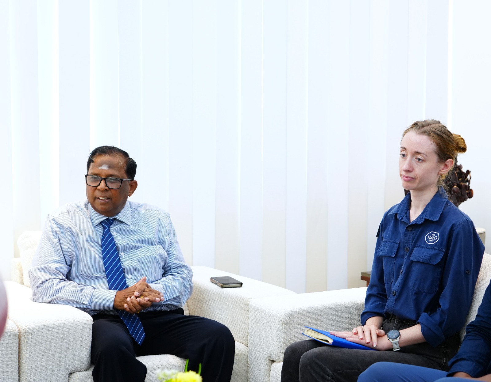 இடம்பெயர்ந்த மக்களின் துரித மீள்குடியமர்வு நடவடிக்கைகளுக்கும், பாதுகாப்பான வாழ்வாதாரத்தை உறுதிப்படுத்துவதற்கும் இந்நிறுவனங்களின் அர்ப்பணிப்பான பணிகள் மிகப்பெரிய உதவியாக அமைந்திருந்ததை அவர் இதன்போது நன்றியுடன் நினைவுகூர்ந்தார்.