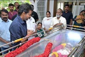 அமெரிக்க வீரர்களைக் கடலில் இருந்து மீட்ட ‘ரோபோக் கப்பல்’!