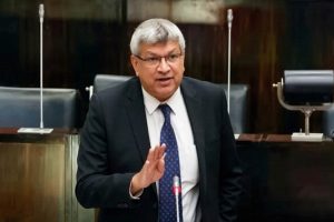 நடுவானில் விமானிக்கு ஏற்பட்ட பாதிப்பு : ஏர் கனடா விமானம் அவசரத் தரையிறக்கம்