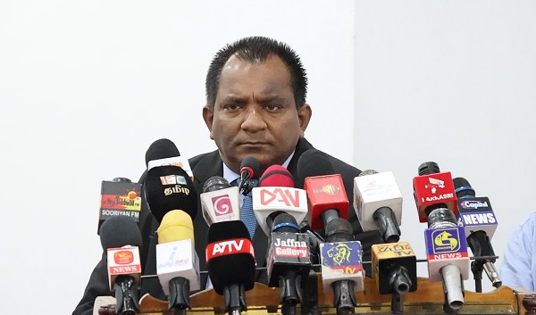 காணாமல் ஆக்கப்பட்டோருக்கான அலுவலகத்தின் தலைவர் மகேஷ் கட்டுலந்த