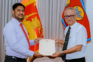 போர் விமானங்கள், கப்பல்களை களமிறக்கும் பிரான்ஸ்!
