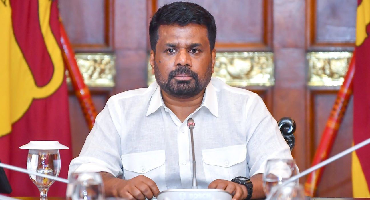 ஜனாதிபதி அநுர குமார திசாநாயக்க மற்றும் சிறைக் காவலர்கள், ஜெயிலர்கள் உள்ளிட்ட அதிகாரிகளுக்கு இடையிலான சந்திப்பு இன்று (17) பிற்பகல் ஜனாதிபதி அலுவலகத்தில் இடம்பெற்றது.