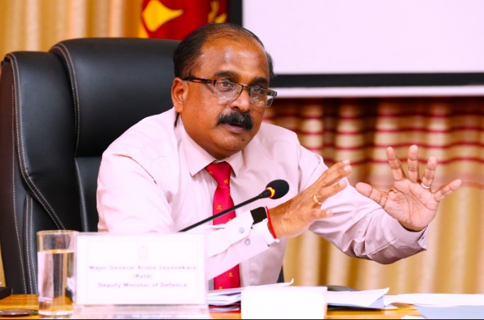 முல்லைத்தீவு மாவட்டத்தின் வட்டுவாகல், கேப்பாபிலவு மற்றும் கிளிநொச்சி மாவட்டத்தின் சில காணிகளை விரைவில் விடுவிப்பதற்கு நடவடிக்கை எடுக்கப்படும் என பாதுகாப்பு பிரதியமைச்சர் மேஜர் ஜெனரல் அருண ஜெயசேகர தெரிவித்தார்.