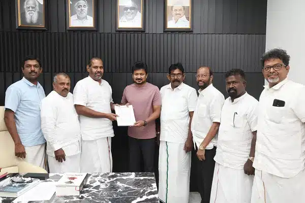தமிழ்நாடு சட்டமன்ற எதிர்க்கட்சித் தலைவர் உதயநிதி ஸ்டாலினுடன், தமிழ் தேசிய பேரவையின் பிரதிநிதிகள் சந்தித்துக் கலந்துரையாடியுள்ளனர்.