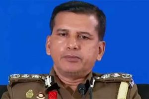 02 வலம்புரி சங்குகளுடன் நபர் ஒருவர் கைது