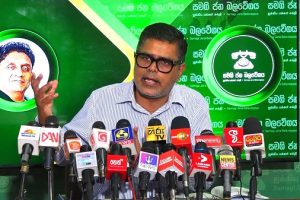 ஏவுகணை ஆபத்து: வளைகுடா வான்பரப்பு குறித்து EU எச்சரிக்கை