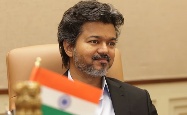 எதிர்க்கட்சித் தலைவர்கள் வரிசையில், காங்கிரஸ் மூத்த தலைவர் ராகுல் காந்தியைப் (1.47 கோடி) பின்னுக்குத் தள்ளி, தமிழக வெற்றிக் கழக தலைவரான விஜய் 1.87 கோடி பாலோயர்களுடன் முன்னிலை பெற்றுள்ளார்.