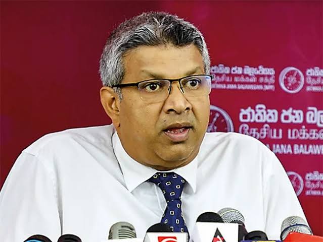 'சிறைச்சாலை கலவரம்'- நீதி அமைச்சருக்கு வலுக்கிறது நெருக்கடி