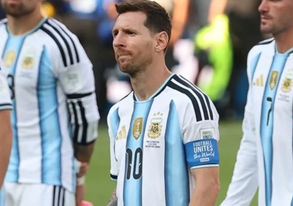 2026 FIFA உலகக்கோப்பை இறுதிப்போட்டியில் ஸ்பெயின் அணியிடம் அர்ஜென்டினா அடைந்த தோல்வியால் ஏற்பட்ட வலி மிகப்பெரியது; இந்த வடு ஆறுவதற்குக் கொஞ்ச காலம் எடுக்கும் என்று நட்சத்திர வீரர் லியோனல் மெஸ்ஸி உருக்கமாக தெரிவித்துள்ளார்.