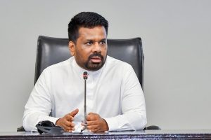 இலங்கையில் கோர விபத்து: ஐவர் பலி – மூவர் காயம்
