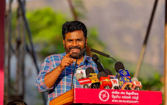 "தேசிய மக்கள் சக்தி அரசாங்கத்திற்கு எதிராக மக்கள் நிலைப்பாடு நிலவுவதாகக் கூறுவதை எதிரணியினர் நிரூபித்துக் காட்ட வேண்டும். அதை விடுத்து பேராசிரியர் ஜி.எல்.பீரிஸின் வீட்டில் ஒன்றுகூடிச் சூழ்ச்சி செய்வது உண்மையான அரசியல் எதிர்ப்பு நடவடிக்கை அல்ல" என்று அமைச்சரவைப் பேச்சாளரும் அமைச்சருமான நளிந்த ஜயதிஸ்ஸ தெரிவித்தார்.