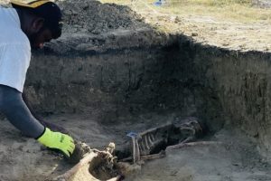 ஐரோப்பாவின் மிக உயரமான புனித மரியா சிலை போலந்தில் திறப்பு