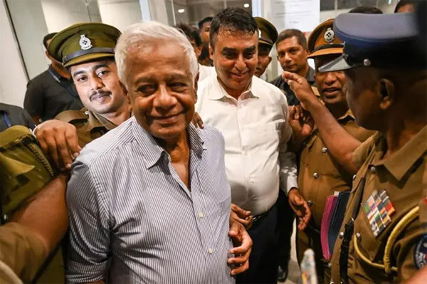உயிர்த்த ஞாயிறு தாக்குதல்களை தடுக்கத் தவறியதற்காக மரணதண்டனை விதிக்கப்பட்ட இரண்டு உயர்மட்ட முன்னாள் பாதுகாப்பு அதிகாரிகளும், தங்கள் தண்டனைத் தீர்ப்புகளுக்கு எதிராக மேன்முறையீடு செய்யவுள்ளதாக அவர்களின் சட்டத்தரணி  தெரிவித்துள்ளார்.