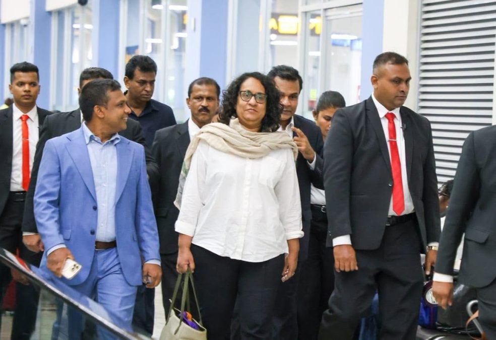 பூட்டானுக்கான ஐந்து நாள் உத்தியோகபூர்வ விஜயத்தை மேற்கொண்டு பிரதமர் கலாநிதி ஹரிணி அமரசூரிய இன்று (31) காலை இலங்கையிலிருந்து புறப்பட்டுச் சென்றார்.