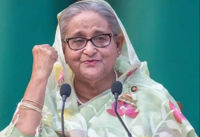 மாணவர் தலைமையிலான மக்கள் போராட்டத்தைத் தொடர்ந்து பதவியில் இருந்து அகற்றப்பட்டு இந்தியாவுக்குத் தப்பிச் சென்று இரண்டு ஆண்டுகள் நிறைவடைந்துள்ள நிலையில், பங்களாதேஷின் முன்னாள் பிரதமர் பிரதமர் ஷேக் ஹசீனா தான் மீண்டும் தாயகம் திரும்புவதில் உறுதியாக இருப்பதாகத் தெரிவித்துள்ளார்.