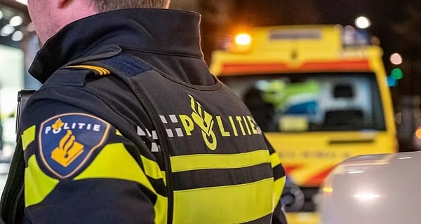 நெதர்லாந்தின் - ரோட்டர்டாமில் (Rotterdam) இன்று காலை கத்தி குத்து தாக்குதல் சம்பவம் ஒன்று பதிவாகியுள்ளது.