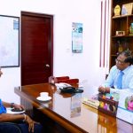 இந்திய மீனவர்களின் தொடர்ச்சியான அத்துமீறிய மீன்பிடி நடவடிக்கைகள் மற்றும் சட்டவிரோத மீன்பிடி முறைகளால் வடக்கு மாகாண மீனவர்களின் வாழ்வாதாரம் கடுமையாகப் பாதிக்கப்பட்டு வருகின்ற நிலையில், அவற்றைக் கட்டுப்படுத்த கடற்படையினரின் நடவடிக்கைகளை மேலும் தீவிரப்படுத்துமாறு வடக்கு மாகாண ஆளுநர் நா.வேதநாயகன் கேட்டுக்கொண்டார்.