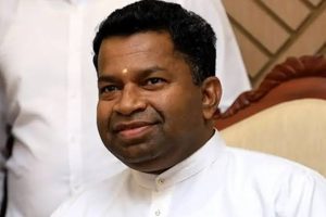 இலங்கை வரலாற்றில் முதன்முறையாக அதிரடியாக அரங்கேறிய கைது: நான்கு வங்கி முகாமையாளர்கள் சிக்கினர்