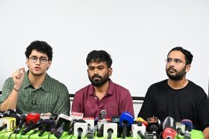 வீட்டில் தூங்கிக்கொண்டிருந்த தம்பதியினர் கொலை: மாங்குளத்தில் கொடூரம்