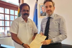 எனது மகனை காப்பாற்றுங்கள்: அனோஜனின் தாயார் கண்ணீர்மல்க வேண்டுகோள்