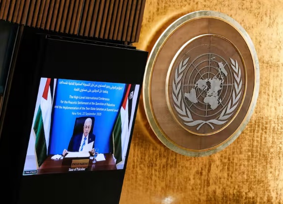ஐ.நா. பொதுச் சபைக் கூட்டத்தில் (UNGA) பங்கேற்பதற்காக நியூயார்க் செல்லவிருந்த பாலஸ்தீன பிரதிநிதிகள் குழுவுக்கு விசா மறுக்கப்பட்ட முடிவை மீள் பரிசீலனை செய்யுமாறு அமெரிக்காவிடம், ஐரோப்பிய ஒன்றியம் கோரிக்கை விடுத்துள்ளது.