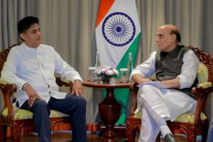 நேபாளத்தில் நிவாரணப் பொருட்களை விநியோகிக்க பேருதவியாக அமையும் ட்ரோன்கள்