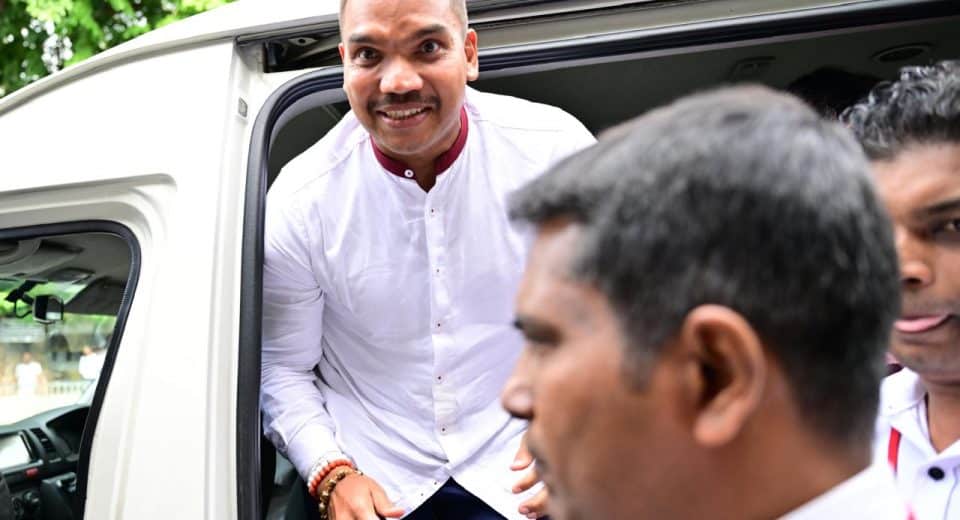 ஸ்ரீலங்கா பொதுஜன பெரமுன கட்சியின் தேசிய அமைப்பாளரும், நாடாளுமன்ற உறுப்பினருமான நாமல் ராஜபக்ச எதிர்வரும் செப்டம்பர் 18 ஆம் திகதிவரை விளக்கமறியலில் வைக்கப்பட்டுள்ளார்.