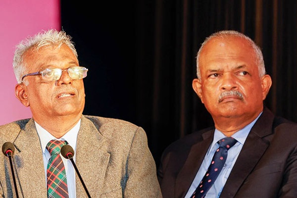 ரவி செனவிரத்ன மற்றும் ஷானி அபேசேகர ஆகியோரின் அடிப்படை உரிமைகளை, முன்னாள் பொலிஸ்மா அதிபர் தேசபந்து தென்னக்கோன் மற்றும் இருவர், மீறியுள்ளதாக உயர் நீதிமன்றம் இன்று தீர்ப்பளித்துள்ளது.