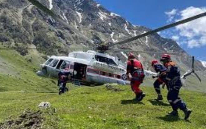 ரஷ்யாவின் வட காகசஸ் (North Caucasus) பிராந்தியத்தில் உள்ள கபார்டினோ-பல்கேரியா (Kabardino-Balkaria) பகுதியில் ஏற்பட்ட பயங்கர பனிச்சரிவில் சிக்கி குறைந்தது 11 மலையேற்ற வீரர்கள் உயிரிழந்துள்ளதுடன், ஆறு பேர் காயமடைந்துள்ளதாக உள்ளூர் அவசர கால சேவைகள் பிரிவு தெரிவித்துள்ளது.