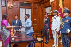 ஆப்பிள் நிறுவனத்திற்கு எதிராக லண்டனில் வழக்கு பதிவு