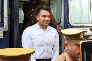 இங்கிலாந்தில் மீள்குடியேறியப்பின் முதல் பொது நிகழ்வில் கலந்துகொண்டார் சசெக்ஸ் கோமகன்
