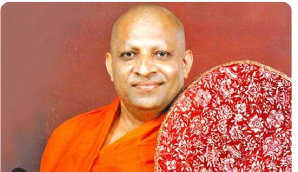 “தேசிய மக்கள் சக்தி ஆட்சிக்கு வந்தால் பெரஹரா நிறுத்தப்படும் எனப் பிரச்சாரம் முன்னெடுக்கப்பட்டது. ஆனால் அவ்வாறு நடக்கவில்லை. தலதா மாளிகை மீது புலிகளைப் போல ஜே.வி.பியினர் குண்டுவீச்சுத் தாக்குதல் நடத்தவில்லை” – என்று மல்வத்து பீடத்தின் மகாநாயக்க தேரர் தெரிவித்தார்.