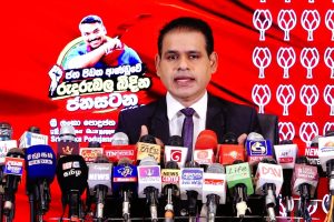 அறுவை சிகிச்சைக்குப் பின் குணமடைந்து வரும் போப் லியோ
